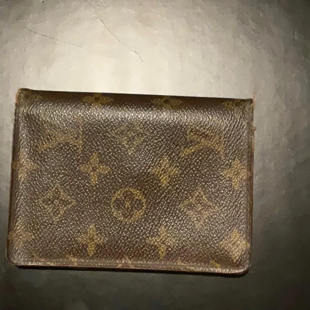 Vintage LV wallet - Picture 1 of 6